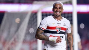 São Paulo vence clássico contra o Corinthians com 2 gols de Luciano e reage no Brasileirão