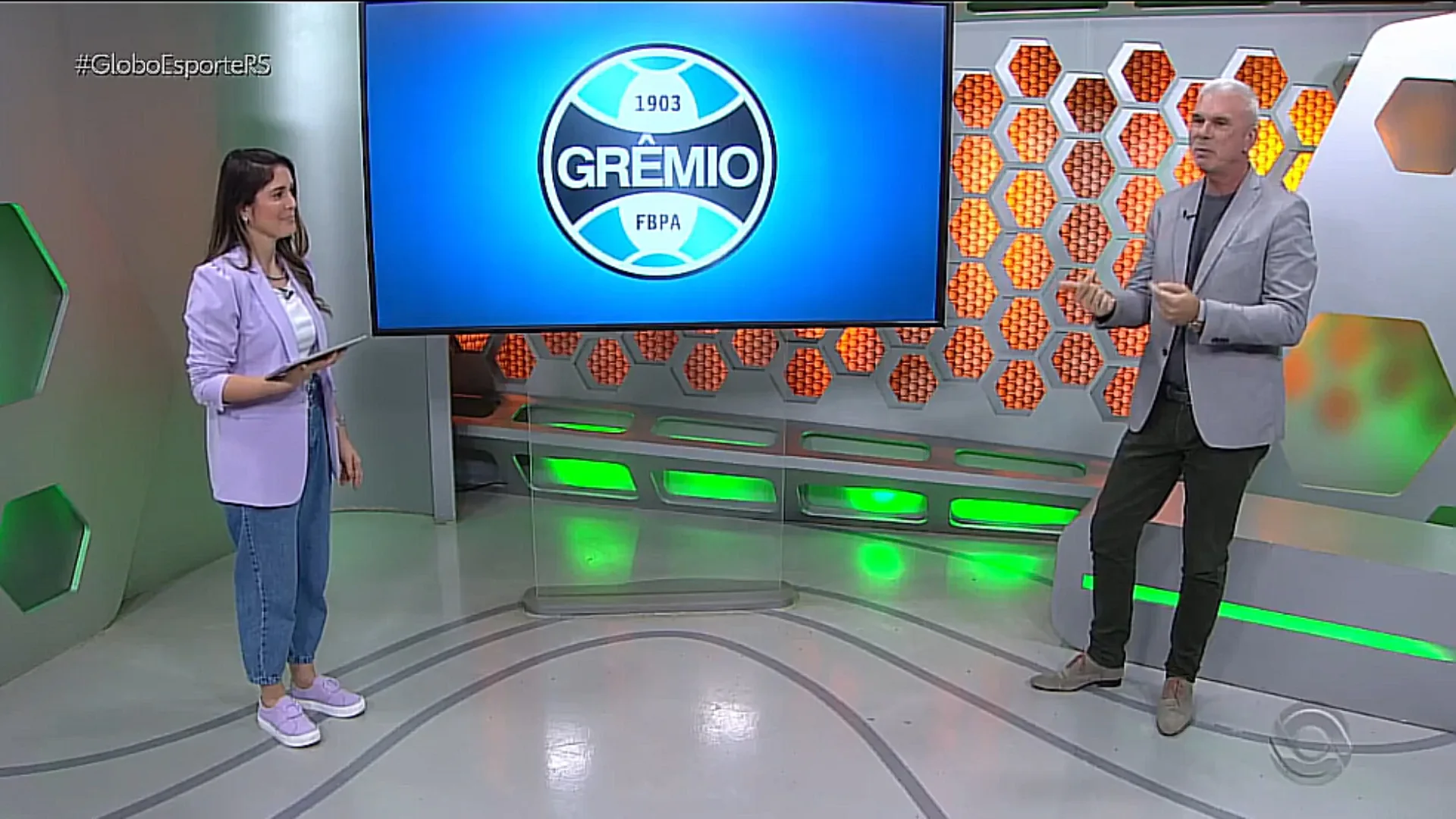 Maurício Saraiva faz ‘mano a mano’ de Internacional e Grêmio e coloca mais jogadores colorados: “Meu critério é ser, não estar”