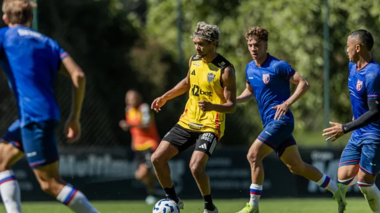 Atlético-MG confia em números positivos de trio Hulk, Scarpa e Dudu para retorno do Brasileirão