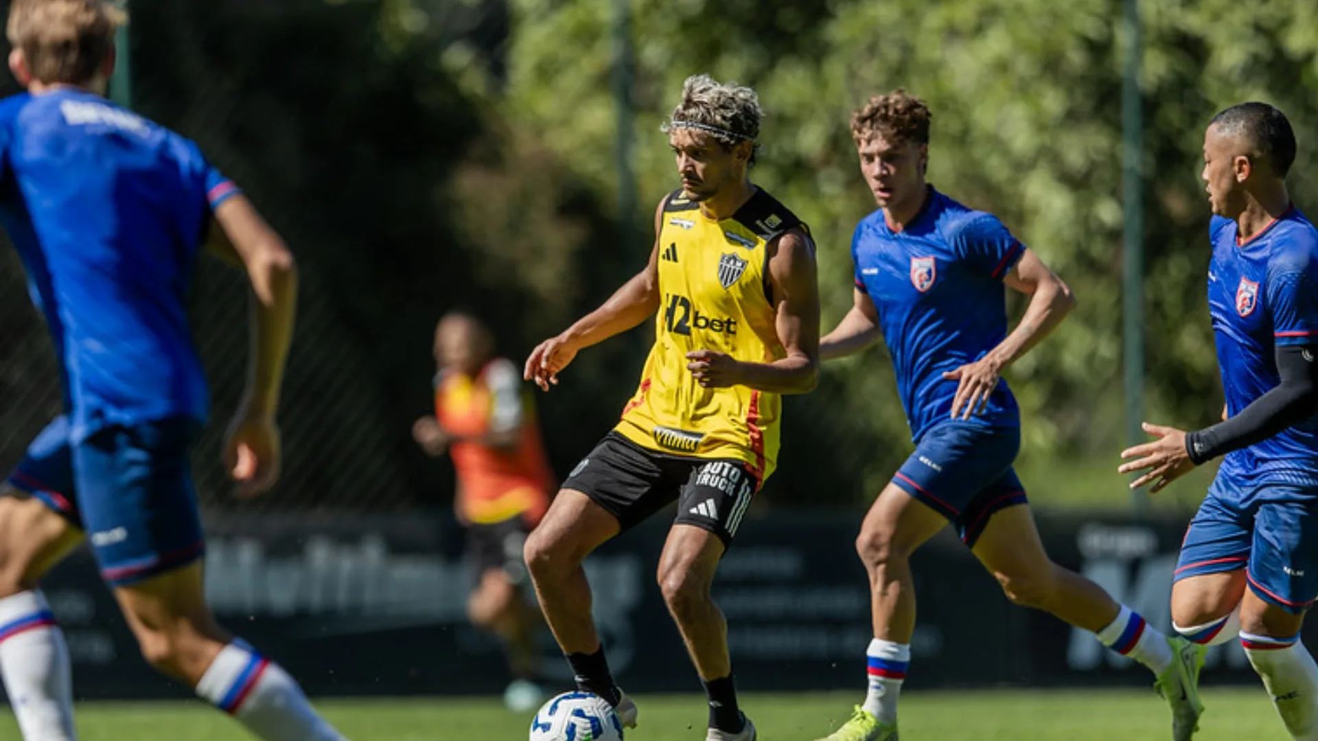 Atlético-MG confia em números positivos de trio Hulk, Scarpa e Dudu para retorno do Brasileirão