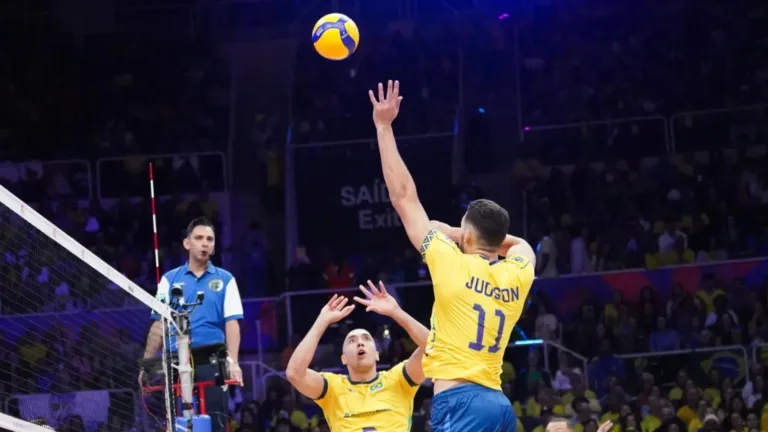 Brasil estaria enfrentando a China nas quartas de final da Liga das Nações no vôlei masculino e feminino