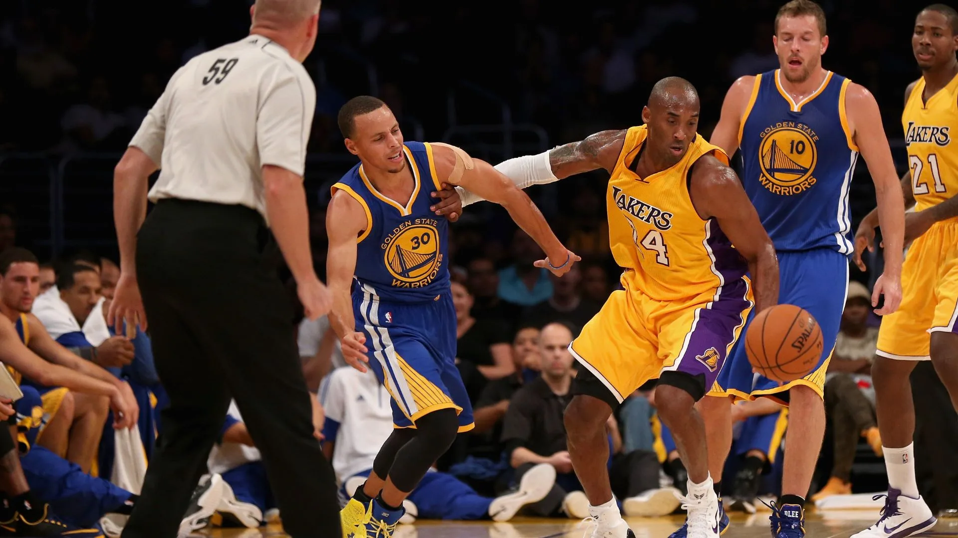 Curry x Kobe Bryant vira discussão na NBA e Dwyane Wade crava: “Kobe está no top-3”