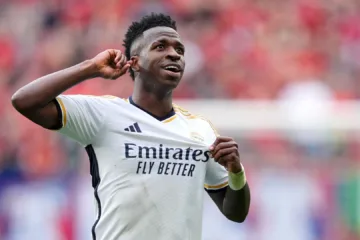 Torcedores detonam atuação de Vinícius Júnior em derrota do Real Madrid no Mundial de Clubes: “Que enganação de jogador”