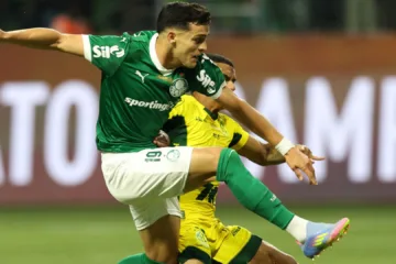 Torcedores do Palmeiras ironizam após Ramón Sosa perder gol na estreia: “Já deu para ver o nível”