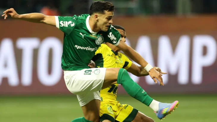 Torcedores do Palmeiras ironizam após Ramón Sosa perder gol na estreia: “Já deu para ver o nível” Torcedores do Palmeiras ironizam após Ramón Sosa perder gol na estreia: “Já deu para ver o nível”