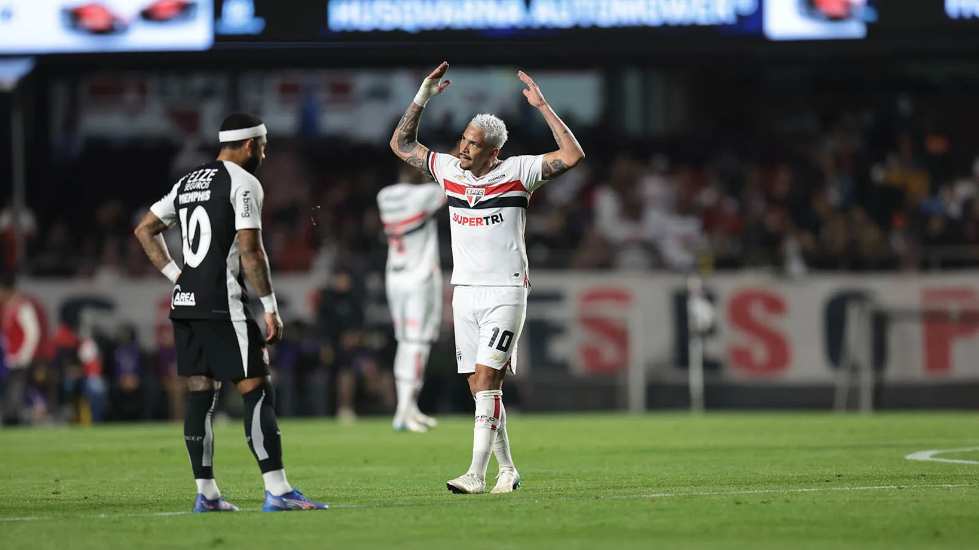 Torcedores do São Paulo falam se preferem ganhar do Palmeiras ou do Corinthians: “É uma rivalidade maior”