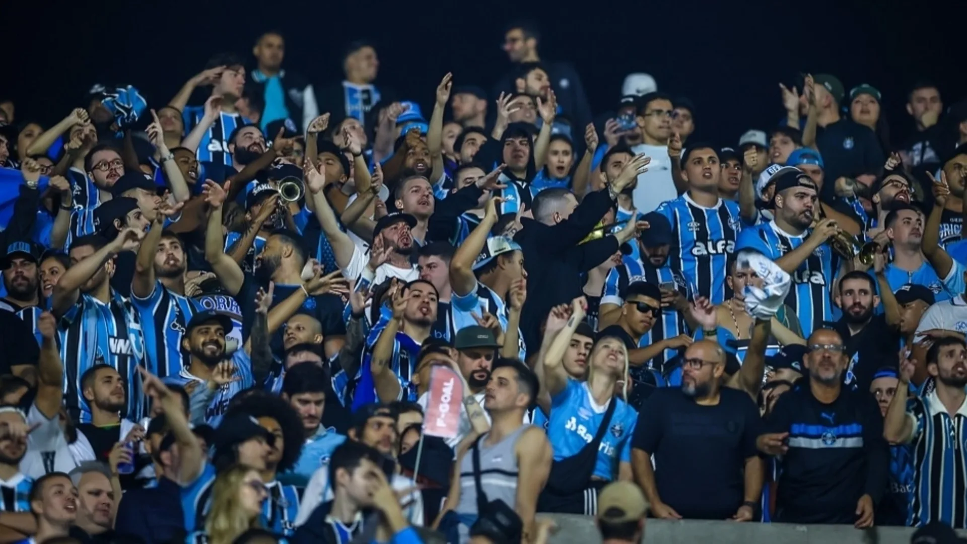 Torcida do Grêmio detona escalação contra o Palmeiras na 17ª rodada do Brasileirão: “De novo Alysson e Braithwaite”