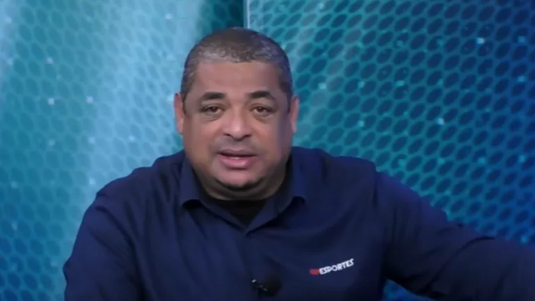 Vampeta comenta possível saída de Memphis do Corinthians e detona gestão: “Isso não existe no futebol”