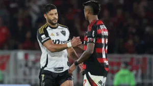 Vampeta ignora possíveis desfalques e prevê vitória do Flamengo contra o Atlético-MG na Copa do Brasil: “E favorito para classificar”