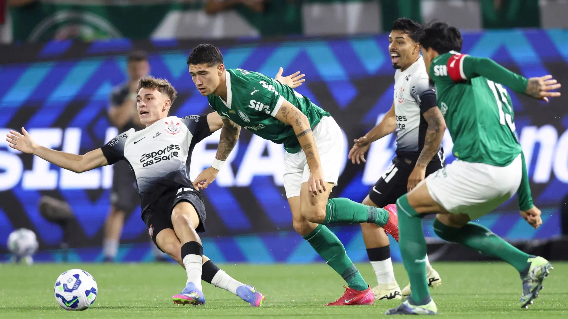 Velloso alerta antes de decisão na Copa do Brasil: “Eliminar o Palmeiras seria um título para o Corinthians”