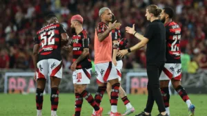Perto da Roma, Wesley pode aumentar número de desfalques do Flamengo contra o São Paulo no Brasileirão