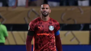 Torcedores do Palmeiras indicam Morisco, do Coritiba, como substituto do Weverton: “Dar o dinheiro que for necessário”