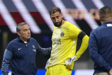 Neuer critica Donnarumma e aponta imprudência do goleiro após quebrar tornozelo de Musiala: “Está disposto a machucar o adversário”