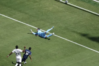 Rüdiger e Asencio falham em gols contra o PSG e torcida merengue corneta: "Time tá sendo engolido"