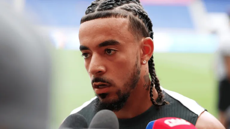 Malo Gusto, do Chelsea, reconhece mérito do Flamengo após derrota no Mundial de Clubes: “Faltou dedicação”