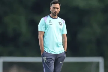 Caçapa lidera vitória do Botafogo e brinca com Davide Ancelotti: “Auxiliar de luxo”