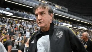 Demissão de Cuca é descartada no Atlético-MG e Nicola revela bastidores: “Segue bem avaliado”