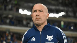Leonardo Jardim define meta no Brasileirão após goleada do Cruzeiro: “Temos que dar tudo”
