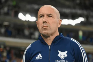 Leonardo Jardim define meta no Brasileirão após goleada do Cruzeiro: “Temos que dar tudo”