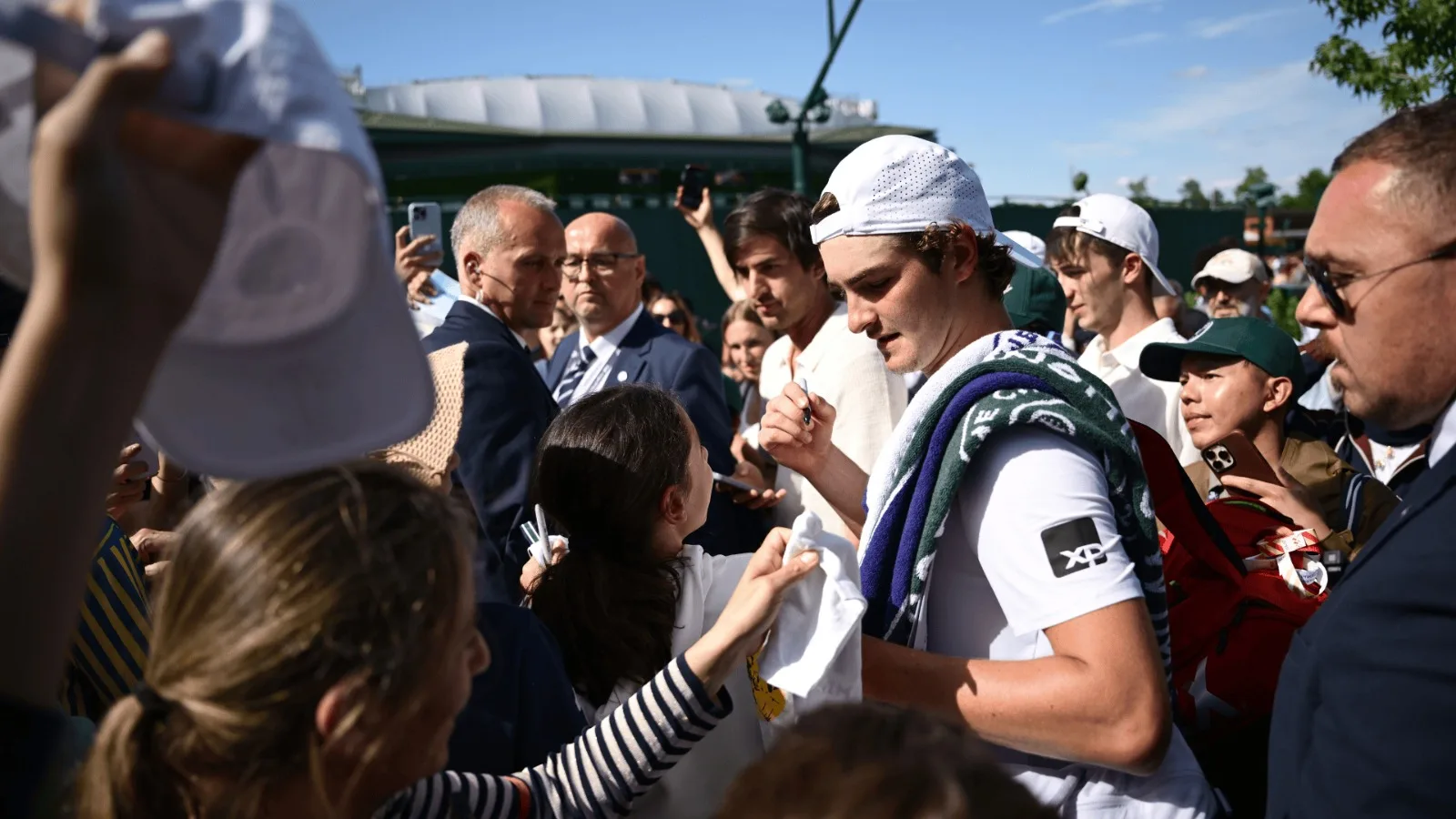 Christopher Eubanks rebate críticas a João Fonseca após Wimbledon: “Do que vocês estão falando?”