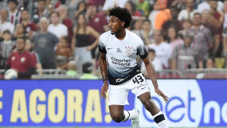 Corinthians bate o Ceará no Brasileirão, mas torcida não alivia: “Time sem alma”