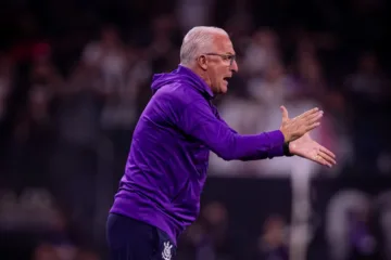 Após Corinthians bater Ceará, Dorival revela: “O torcedor precisa saber o que o clube vive”