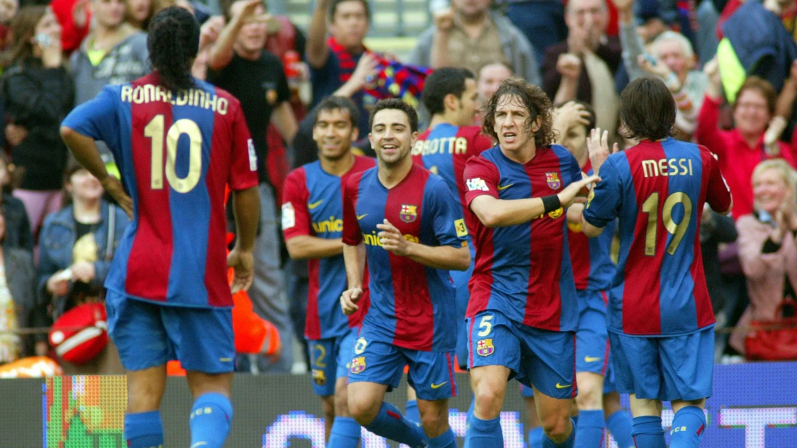 Bechler fala sobre a importância de Ronaldinho para o sucesso do Barcelona: “Se não tem Ronaldinho, não tem Messi”