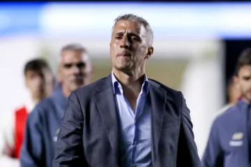 Crespo revela motivo de substituições do São Paulo contra o Juventude: “Por conta de dor”