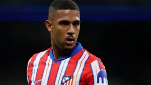 Flamengo contrata Samuel Lino e Arnaldo Ribeiro critica alto investimento: “Não é um golaço”