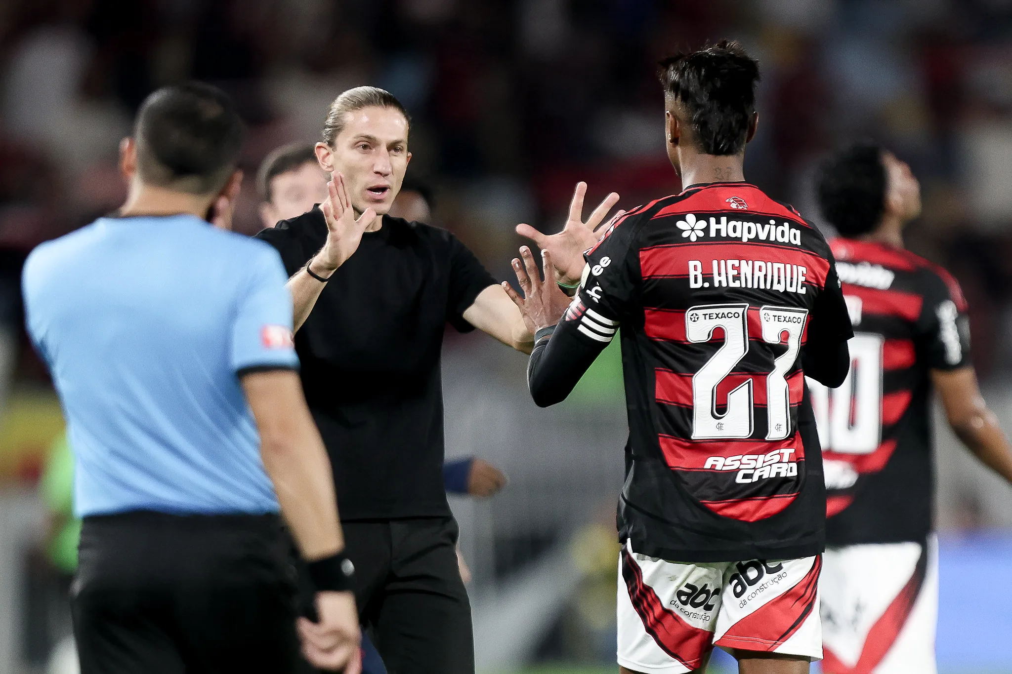 Filipe Luís projeta Internacional x Flamengo pela Libertadores e rasga elogios a Alan Patrick: “Ele é extraordinário”