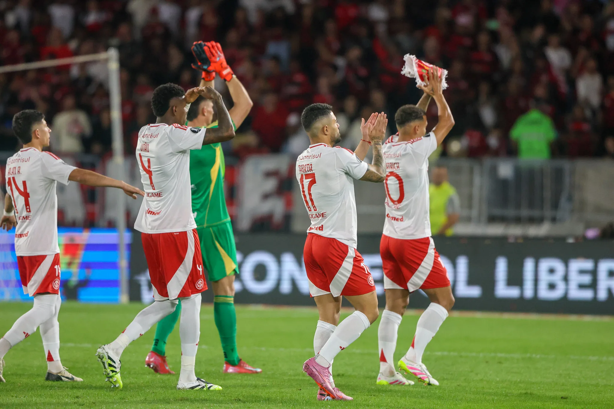 Internacional vai com reservas contra o Flamengo e Diogo Olivier aponta: “Chance de perder é enorme”