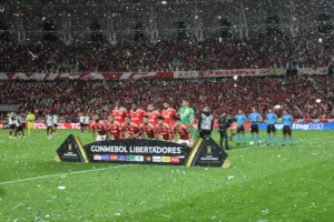 Internacional realiza primeiras demissões pelo caso do ‘papel picado’ contra o Flamengo, que surpreendeu Ancelotti: “Mundo divertido”