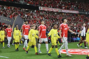 Nem protesto, nem apoio: Internacional chega para o próxim jogo sem a presença de torcedores, que lamentam “indiferença”