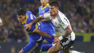 Vasco faz proposta por Saldivia, zagueiro do Colo-Colo, ‘aprovado’  por Felipe Melo: “Jogará na Europa logo”