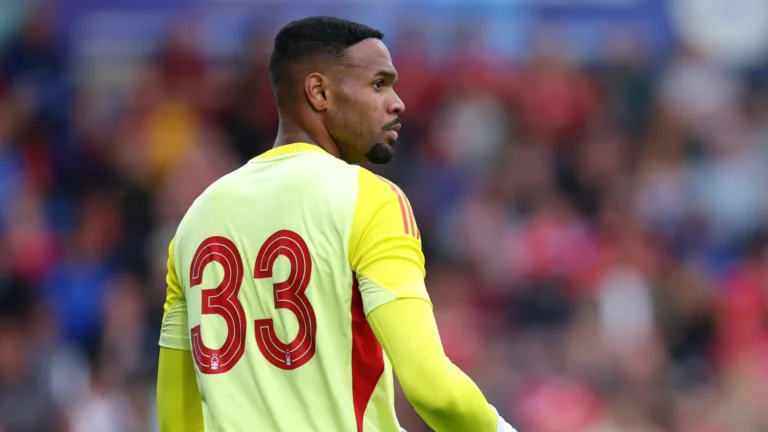 Ana Thaís vê Carlos Miguel perdendo protagonismo após saída no Corinthians: “Caiu no conto do empresário”