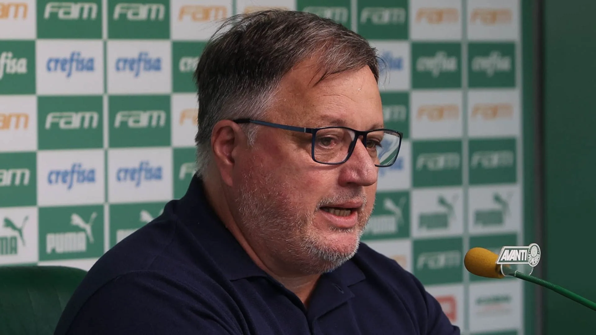 Anderson Barros, do Palmeiras, rebate Rogério Ceni após declaração polêmica: “Questão ética complicada”