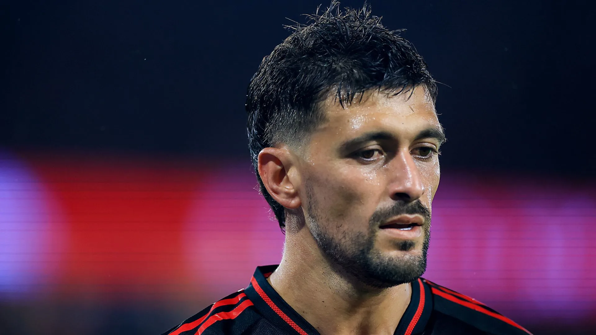 Arrascaeta exalta contratação de Carrascal no Flamengo e pede paciência sobre adaptação: “Chega para potencializar”