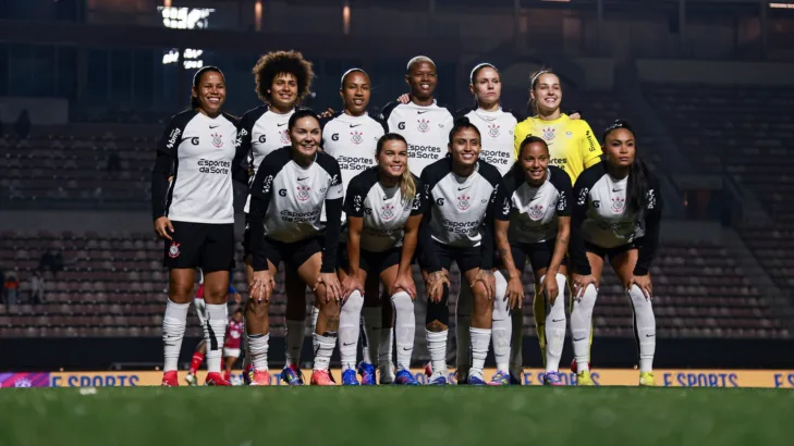Jogadoras do Corinthians para o São Paulo ficar de olho na semifinal do Brasileirão Feminino Jogadoras do Corinthians para o São Paulo ficar de olho na semifinal do Brasileirão Feminino