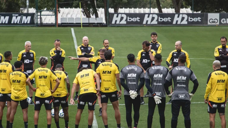 Atlético-MG tem retorno de Arana e dúvida na lateral-esquerda para jogo na Copa do Brasil contra o Flamengo hoje