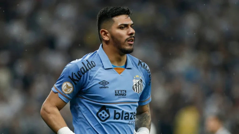 Bahia fecha com João Paulo, do Santos, e torcedores reagem na web: “Contratar um reserva”
