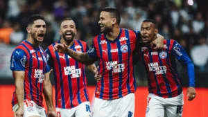 Bahia vence Corinthians por 2 a 1 pelo Brasileirão em jogo marcado por confusão do VAR