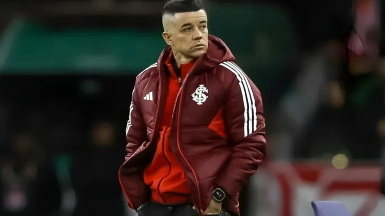 Baldasso desabafa após Internacional x Flamengo na Libertadores, cobra D’Alessandro e detona Alan Patrick: “Meu capitão não vibra”