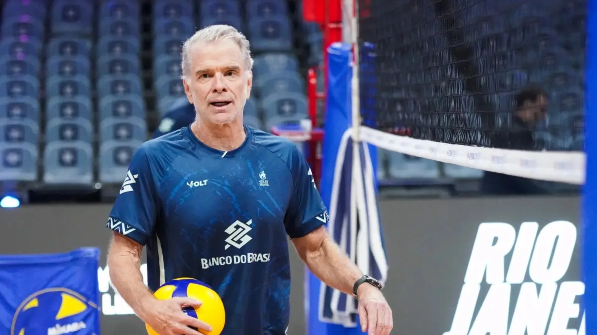 Bernardinho convoca 16 jogadores para a preparação do Campeonato Mundial de Vôlei com dois atletas do Sub-23