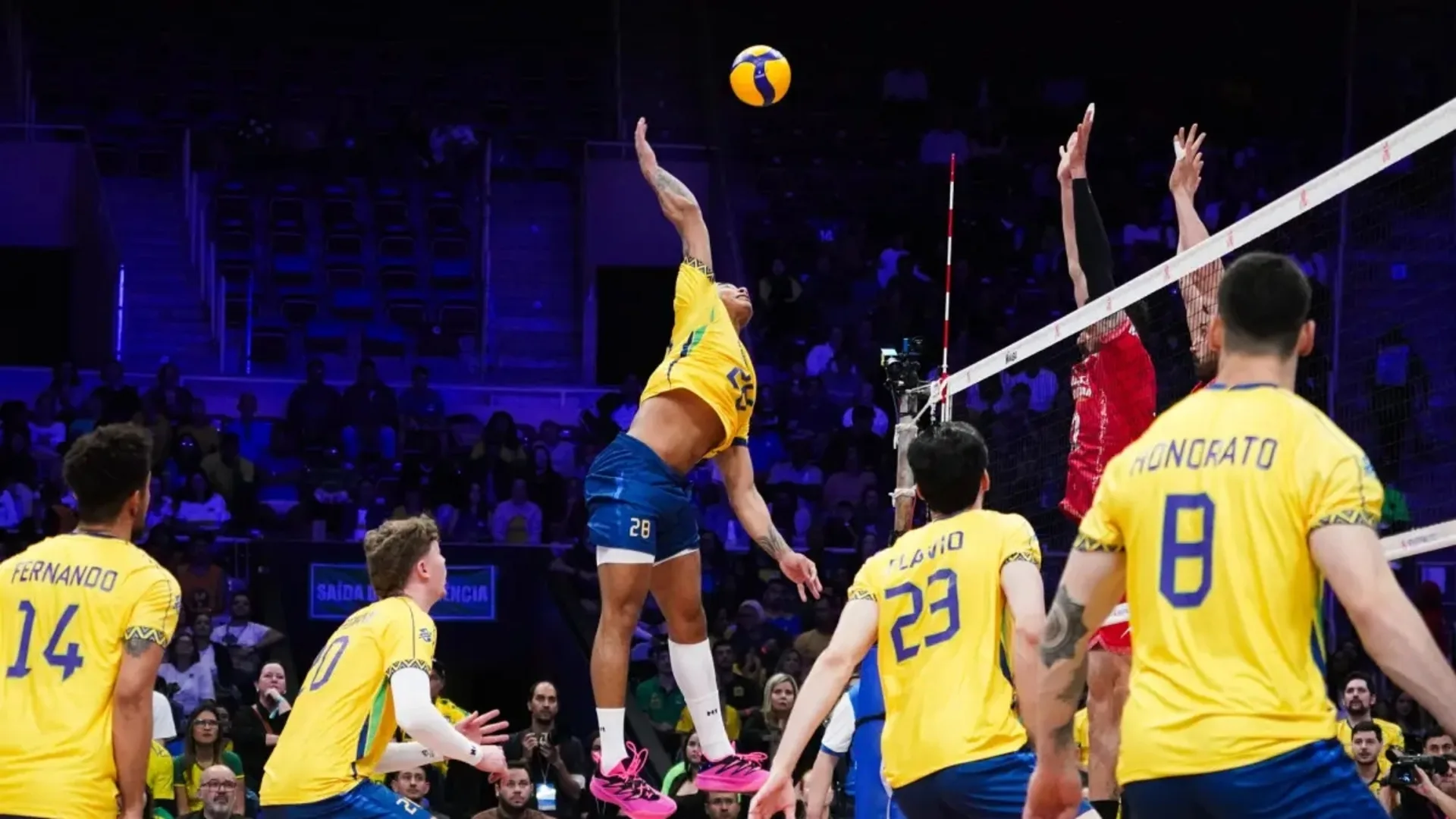 Seleção masculina de vôlei termina em terceiro na VNL, mas deixa pontos positivos para as próximas competições