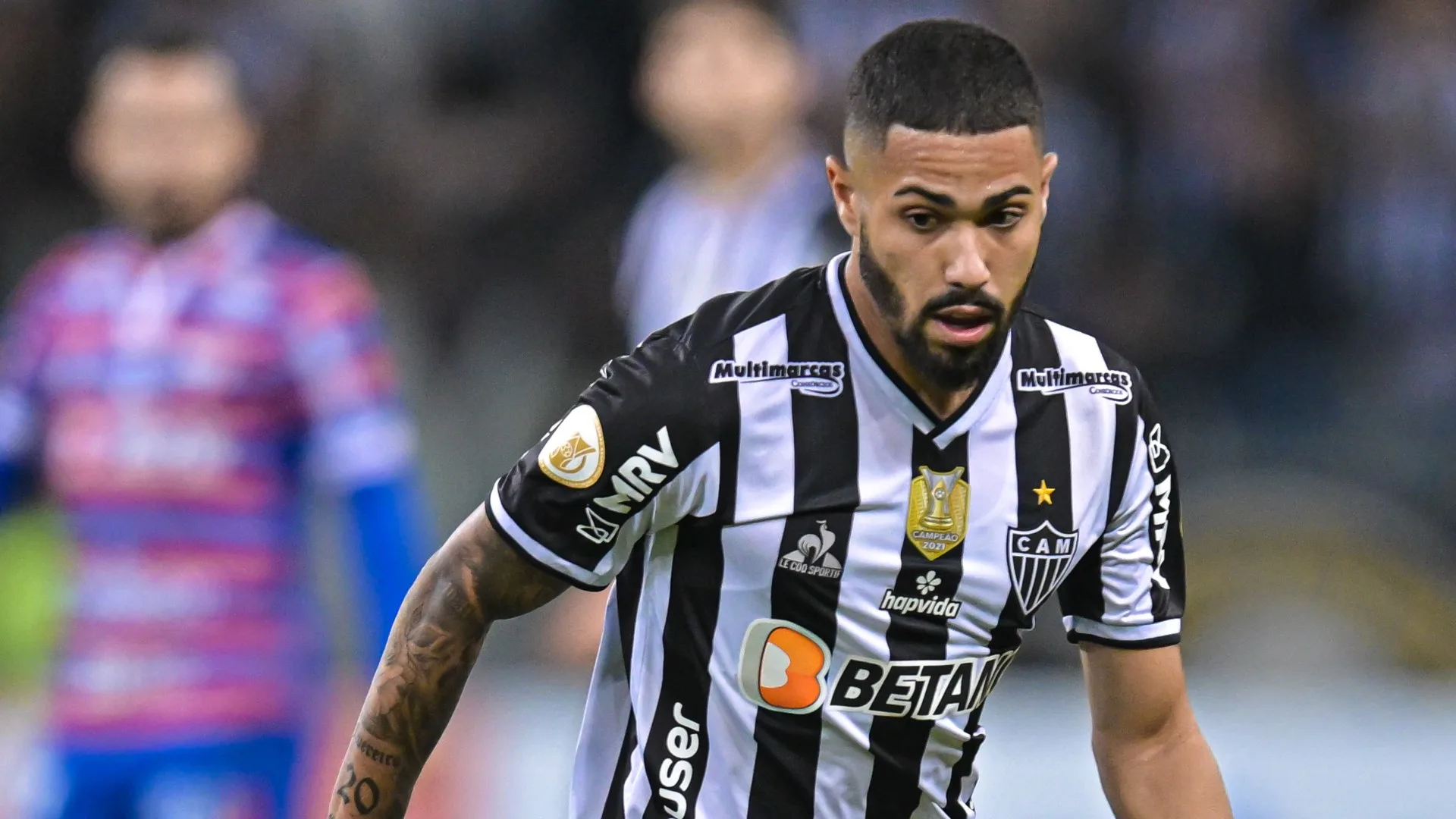 Calebe, ex-Atlético-MG, comenta sobre estreia na La Liga pelo Alavés: “É um sonho virando realidade”