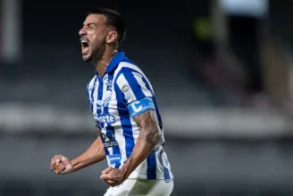 Camacho em jogo pelo CSA