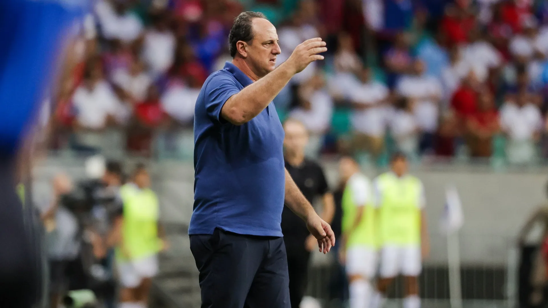 Carlo Ancelotti vai à Fonte Nova observar Jean Lucas, do Bahia, e Rogério Ceni celebra: “É um privilégio”