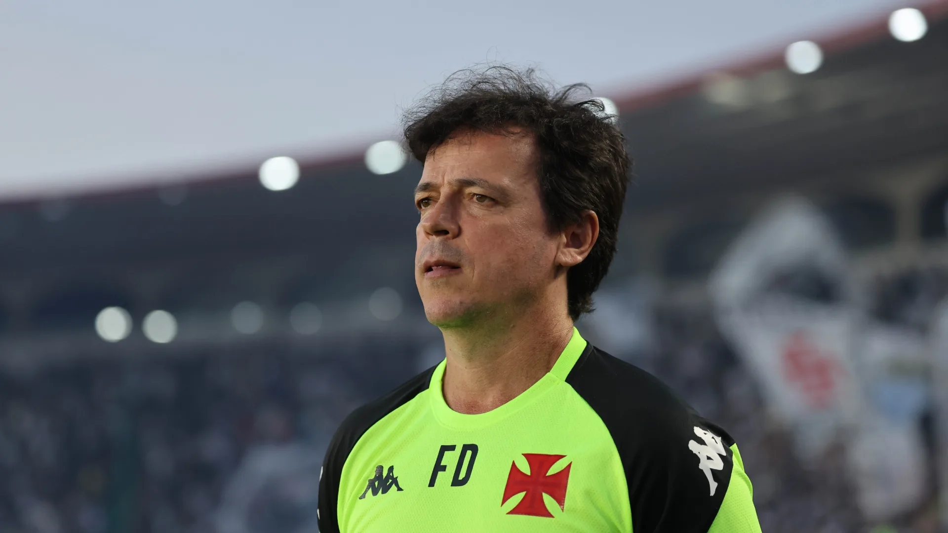 Casagrande prevê forte crise no Vasco em caso de derrota para o Santos hoje no Brasileirão: “Um caos completo”
