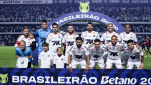 Casagrande indica oscilação como fator de risco para o Santos ser rebaixado no Brasileirão: “É muito frágil”