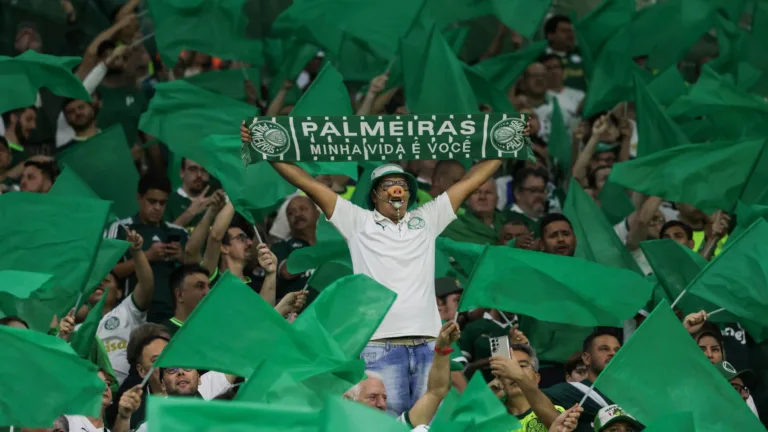 Casagrande reprova protesto de torcedores do Palmeiras às vésperas do Dérbi: “Crítica bem pesada”